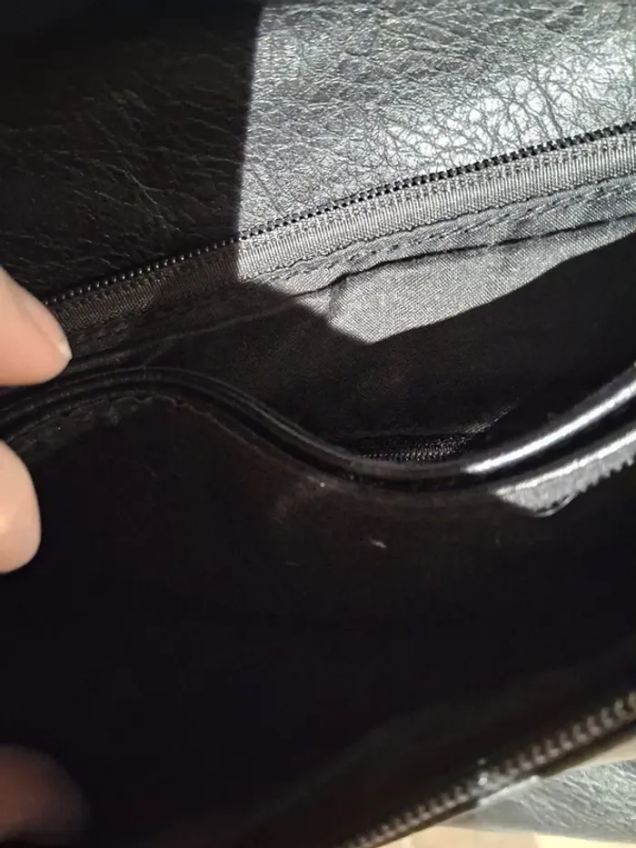 Sac a main en cuir avec grande lanière - photo numéro 4