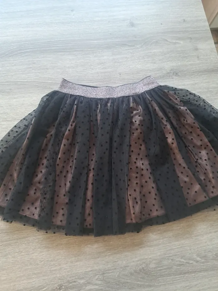 Lot de 2 jupes taille 5 ans - photo numéro 2