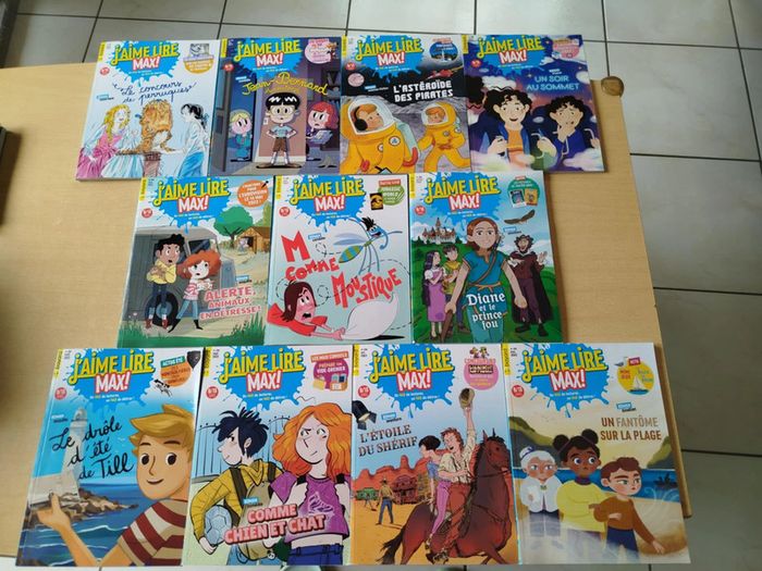 lot de 11 "J'aime lire max"