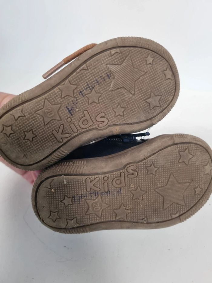 Chaussures enfant taille 20 - photo numéro 3