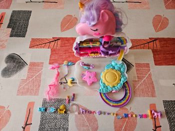 Polly Pocket Licorne arc-en-ciel