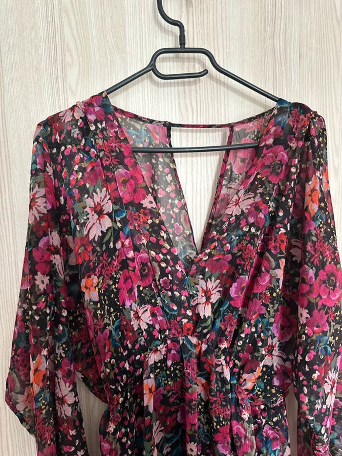 Robe courte fleurie manches longues rose taille 36 Naf Naf - photo numéro 2