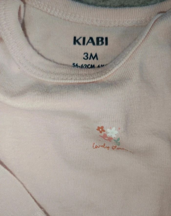 💫 Bodies taille 3 mois Kiabi 💜 - photo numéro 2