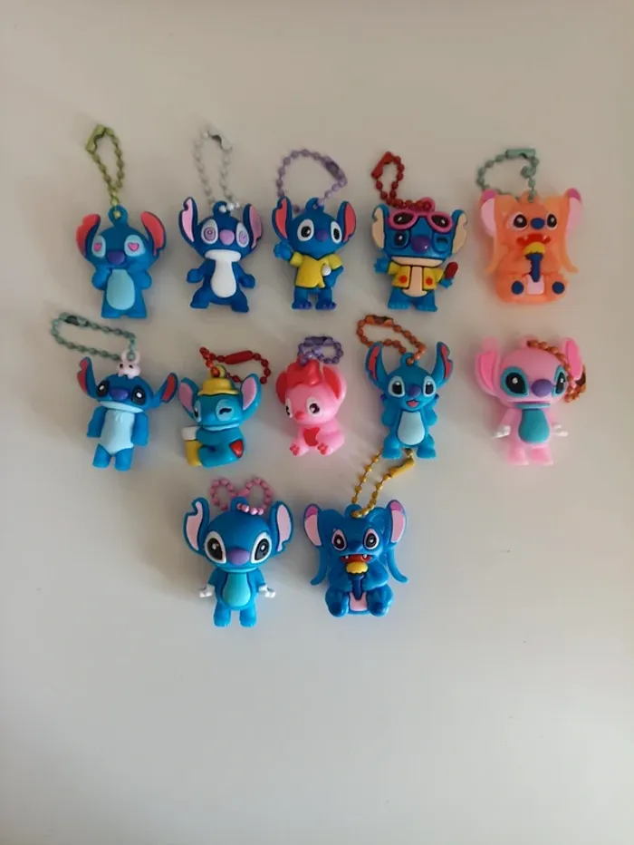 Lot 12 portes clé stitch
