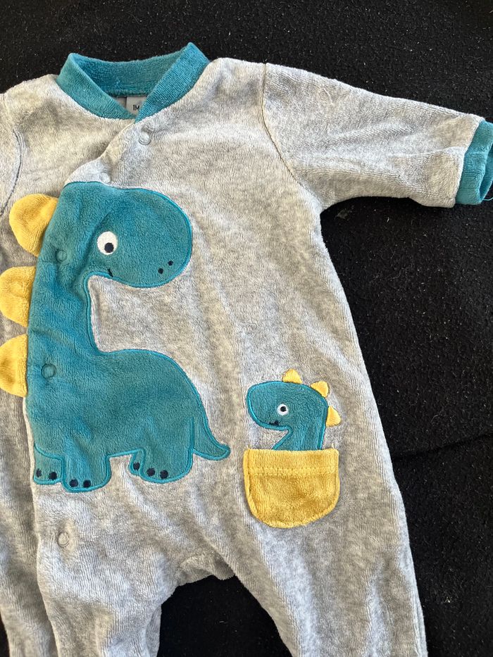 Pyjama 1 mois - photo numéro 2