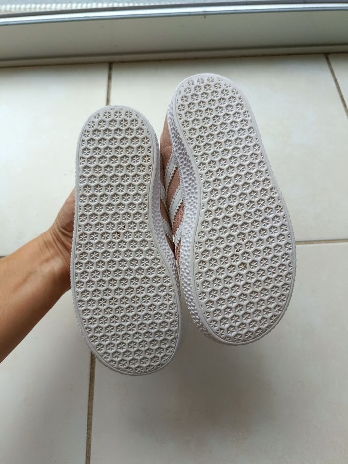 Adidas gazelle rose 27 - photo numéro 5