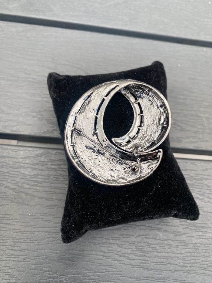 Broche - photo numéro 2