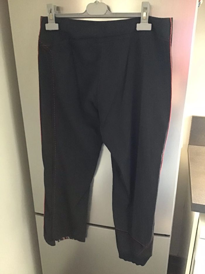 Très joli pantacourt - photo numéro 2