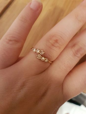 Bague doré avec petits strass