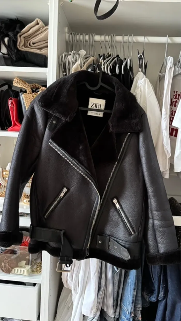 Blouson hiver cuir et fourrure Zara - photo numéro 2