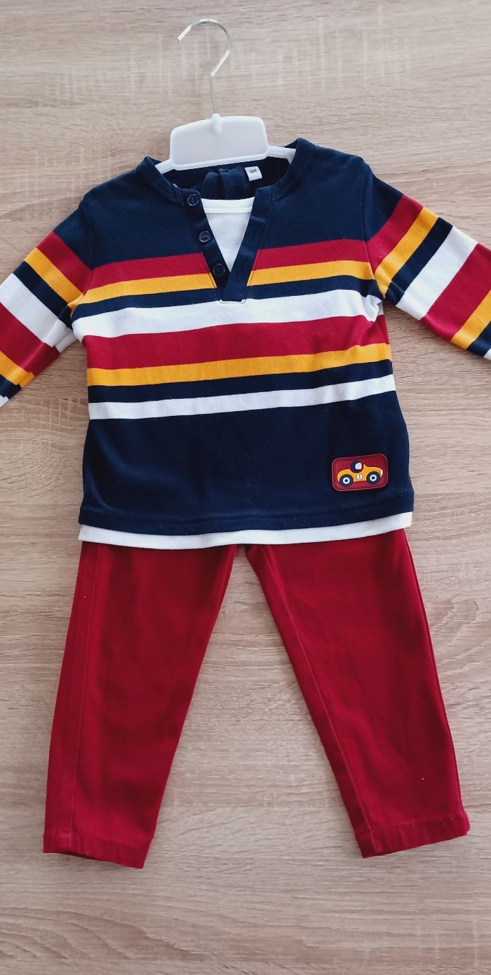Ensemble 3 pièces bébé garçon Plus Collection, couleur rouge, jaune, blanc et bleu marine, tee-shirt manches longues + pantalon + chaussettes, taille 18 mois - photo numéro 6