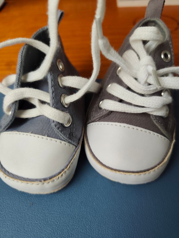Chaussure bébé 6/9mois - photo numéro 3