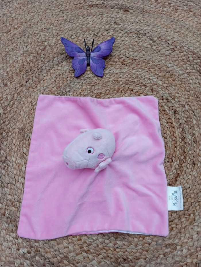 Doudou cochon neuf