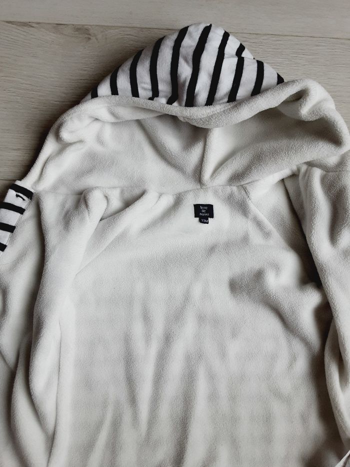 Vêtement bébé fille gilet rayé bleu marine et blanc à capuche Terre de marins 23 mois 2 ans - photo numéro 3