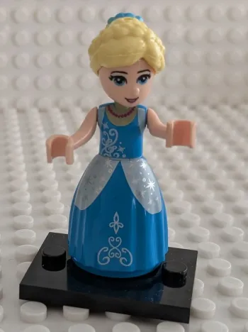Figurine Disney : Cendrillon en robe de bal, style lego
