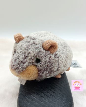 Mini peluche doudou marmotte marron chiné blanc Créations DANI yeux verts 10 cm