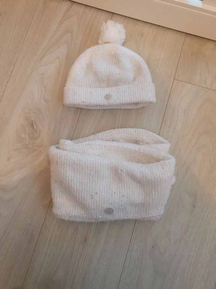 Ensemble bonnet et snood