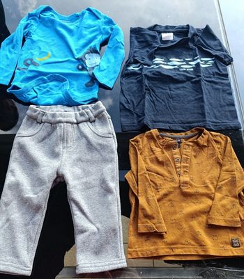 Lot mix de vêtements 12 mois