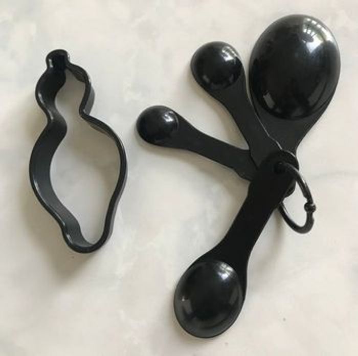 Cuillères doseuses et emporte pièce barbapapa - photo numéro 2