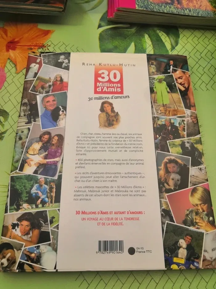 Livre 30 millions d'amis - Histoires de stars et de leurs animaux - photo numéro 2
