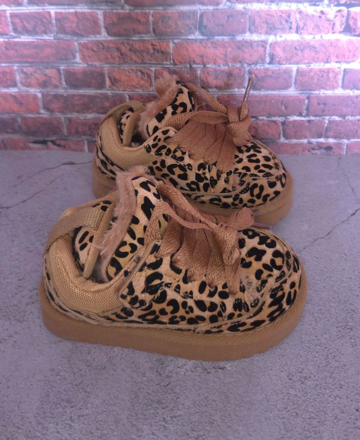 Baskets polaires filles léopard tendances - Taille 23 - NEUVES 🌟