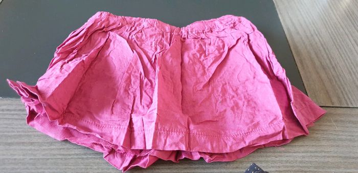 Lot 2 jupes 9 mois - photo numéro 2