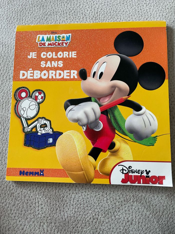 Je colorie sans déborder Disney