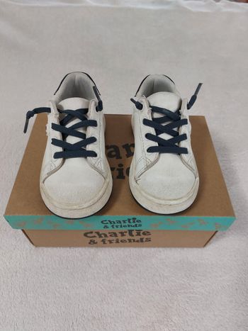 Basket de ville blanche et bleue 22