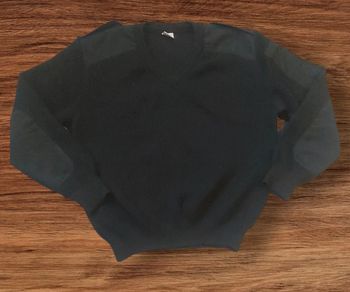 Pull de sécurité militaire à col en V