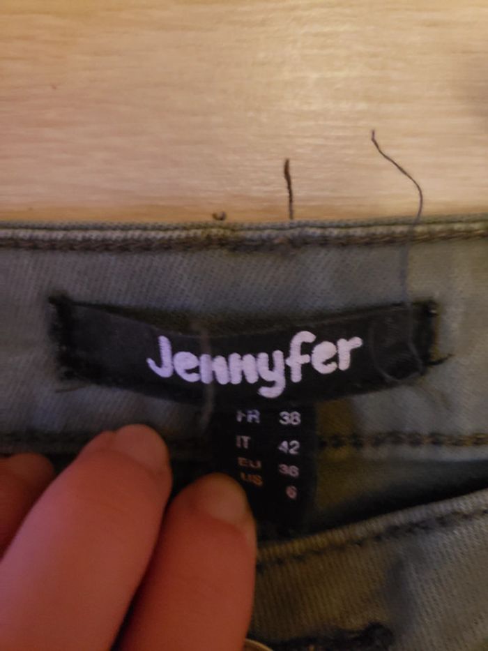 Jean troué 🎀 Jennyfer taille M 4€ - photo numéro 5
