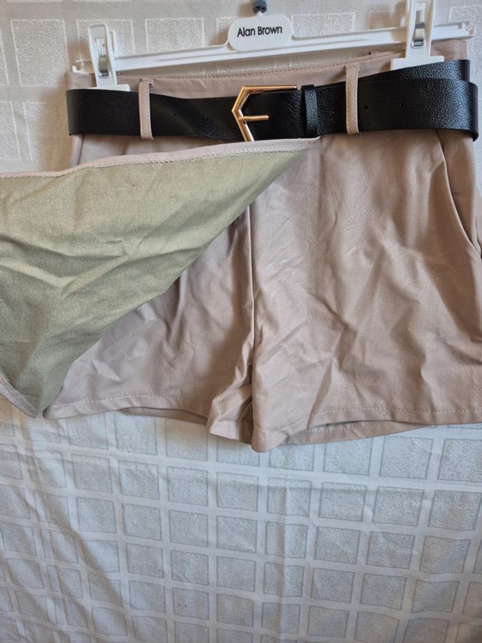 jupe short simili cuir taille 38 - photo numéro 2