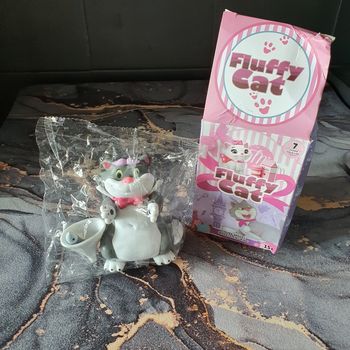 Figurine Fluffy Cat 2
