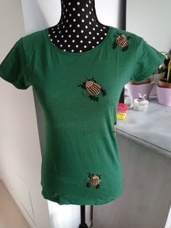 T-shirt verte et doré 3436