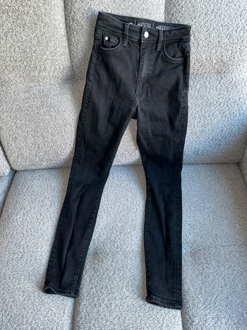 Jean skinny noir taille haute modelant moulant longueur cheville H&M
