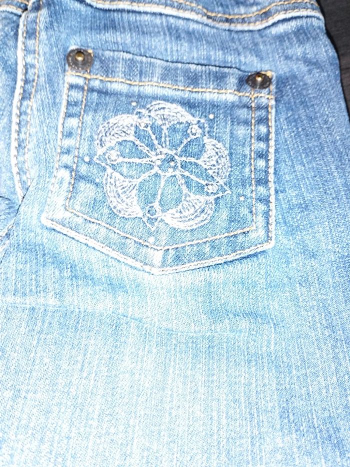 Jean's bleu - photo numéro 3