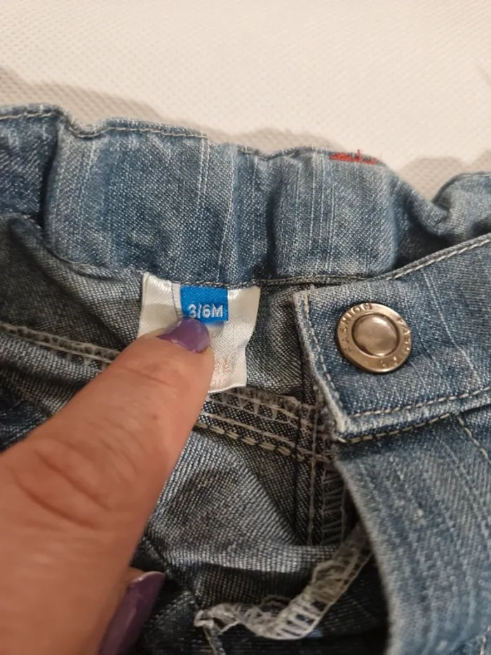 Short cargo en jean avec patch brodé bleu 3-6 mois Sans marque - photo numéro 4