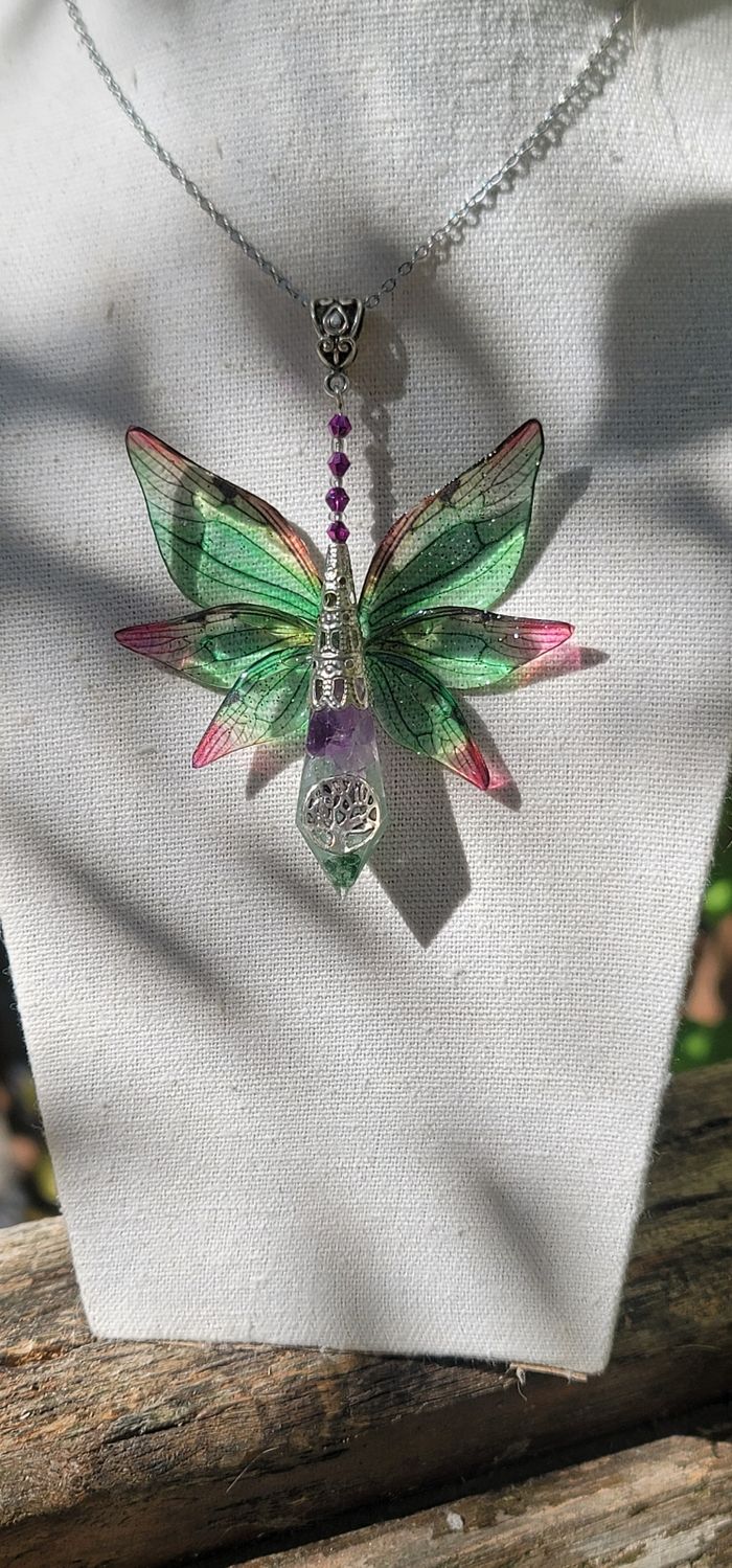 Collier Sagesse et Sérénité pendentif elfique aile papillon - photo numéro 2