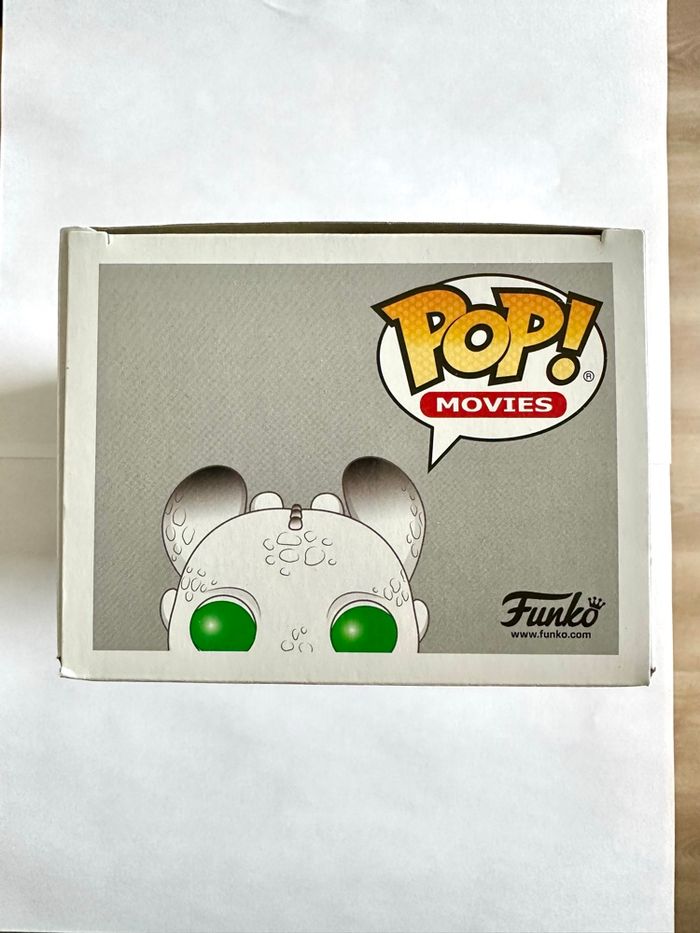 Figurine Funko Pop Night Lights numéro 727 Dragon - photo numéro 5