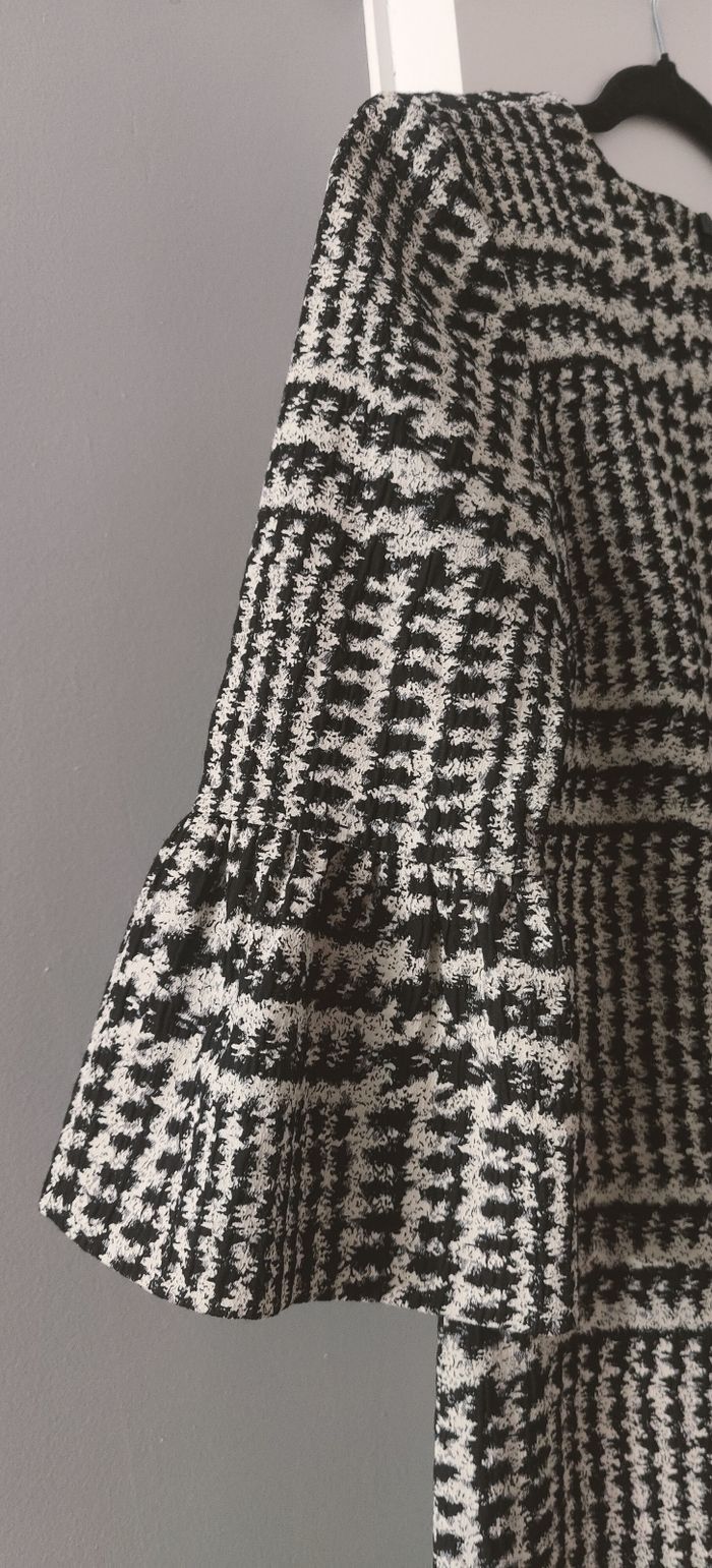 Robe neuve femme en 34 zara - photo numéro 2