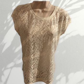 Tee shirt transparent