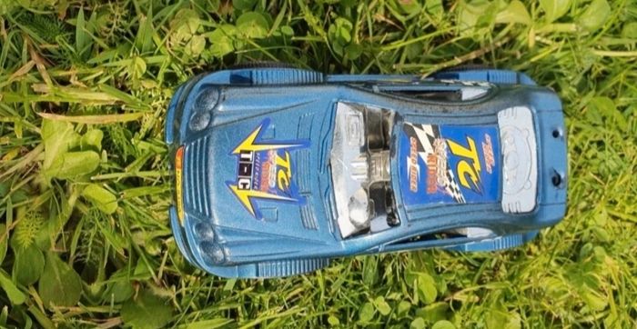 Camion et voitures 🚗 - photo numéro 4