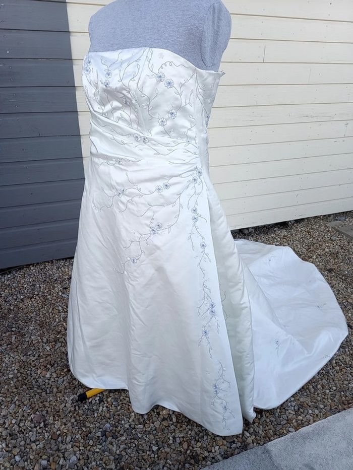 robe de mariée taille 46/48 - photo numéro 6