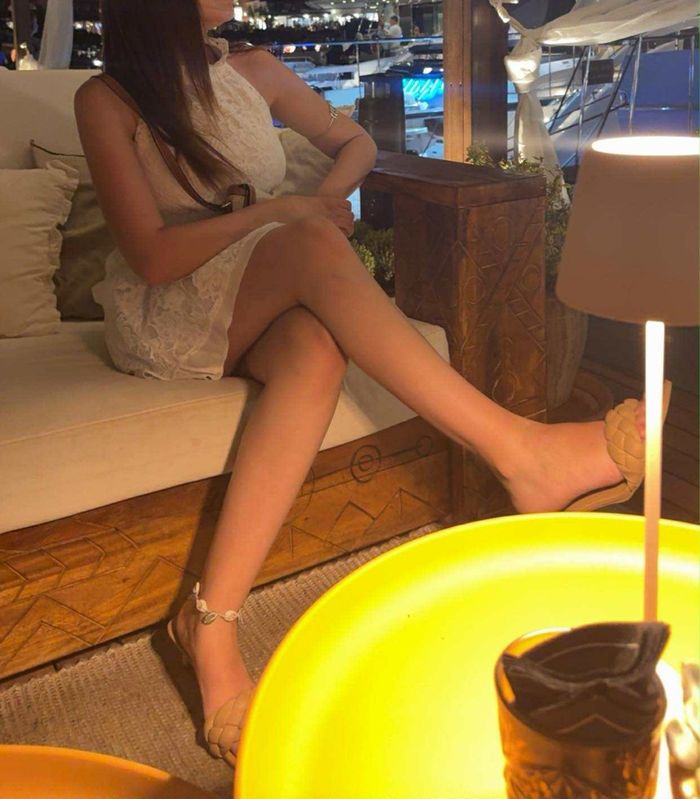 Robe en dentelle blanche - photo numéro 3