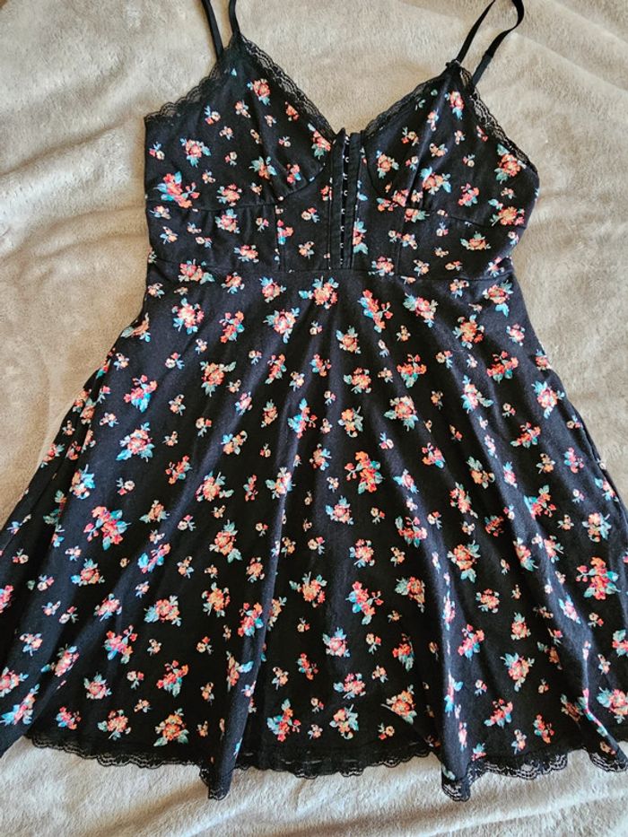 Robe façon bustier/corset fleurie Forever21