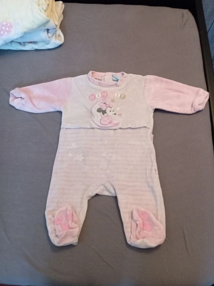 Lot de 5 pyjamas taille 3 mois - photo numéro 2