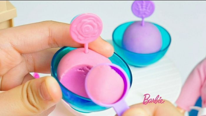 BARBIE JOURNEE AU SPA MATTEL NEUF - photo numéro 4