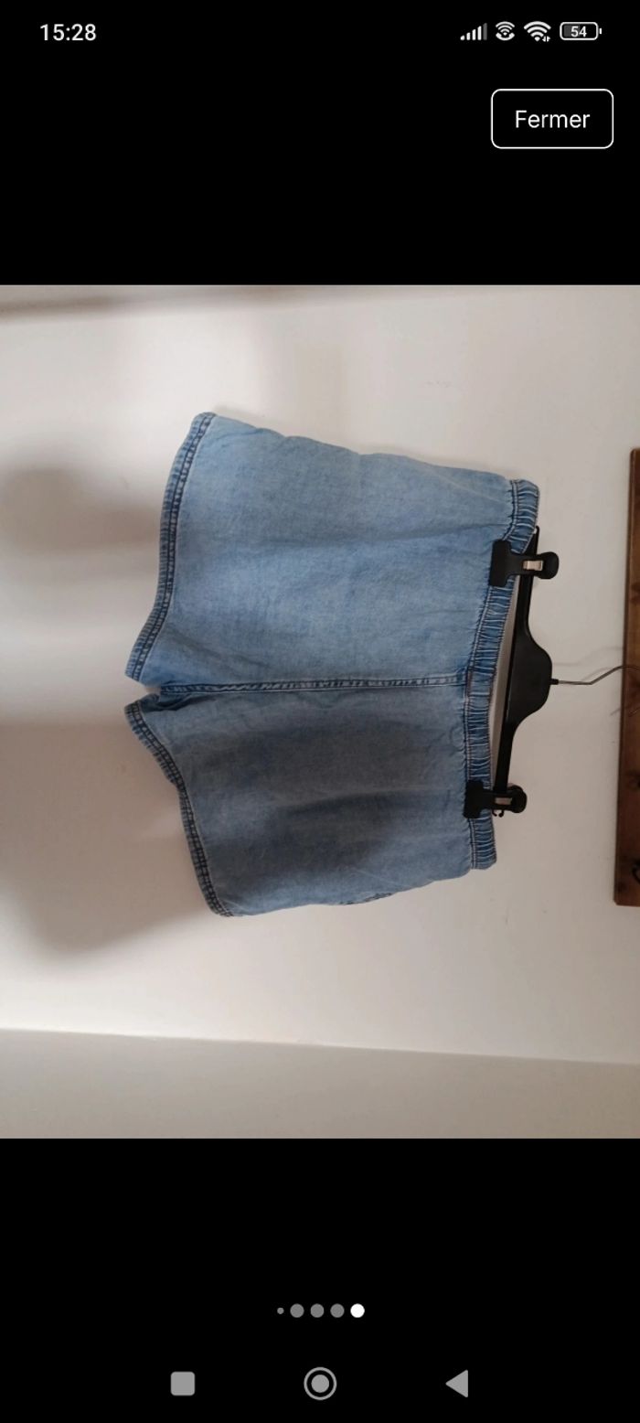 Short en jean Kiabi taille 42 - photo numéro 2