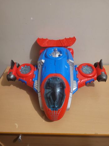 Avion spider man 