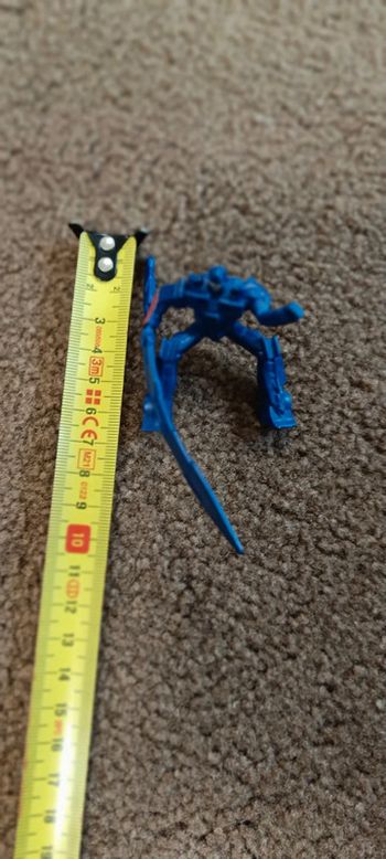 Figurine transformers