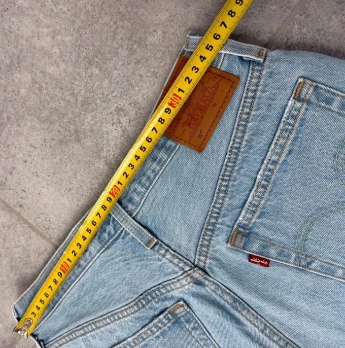 Short en jeans Levi's 501 femme W27 super état - photo numéro 6